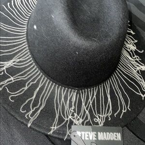 Steve Madden hat